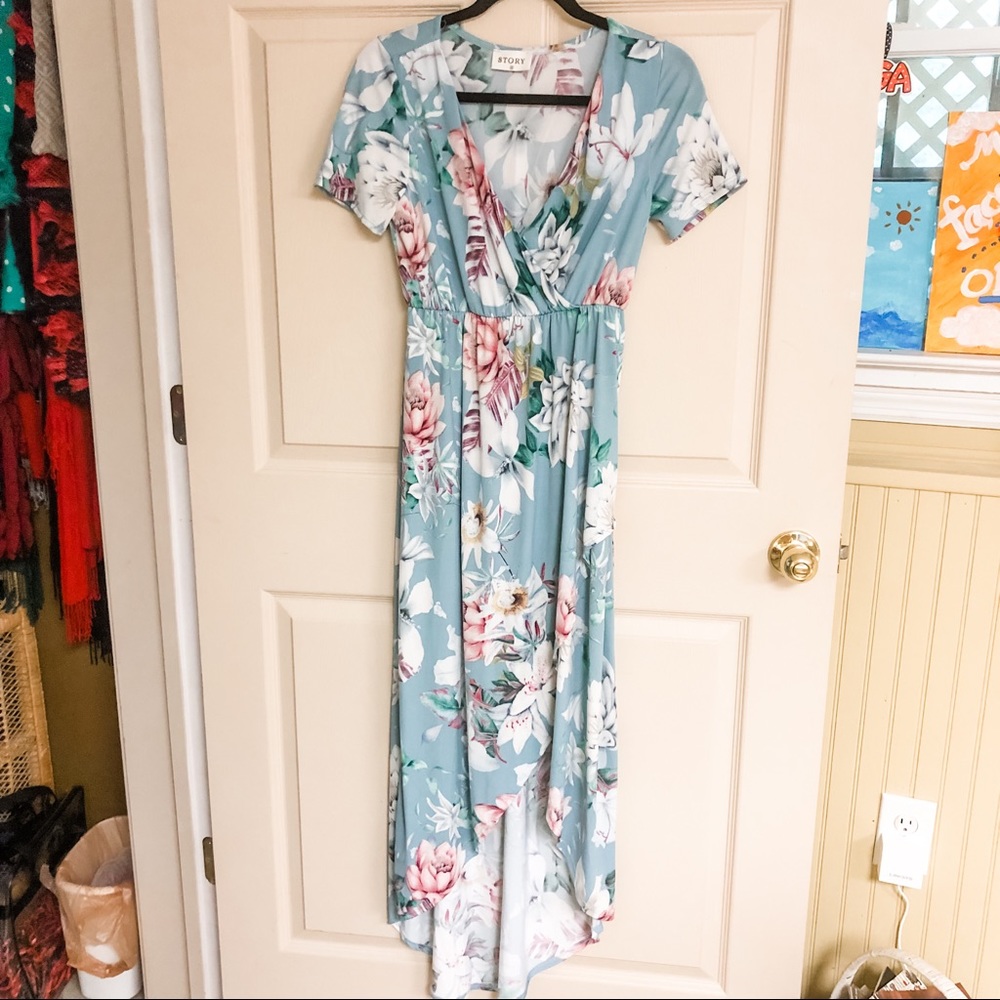 High-Low floral print Dress (New without tags)